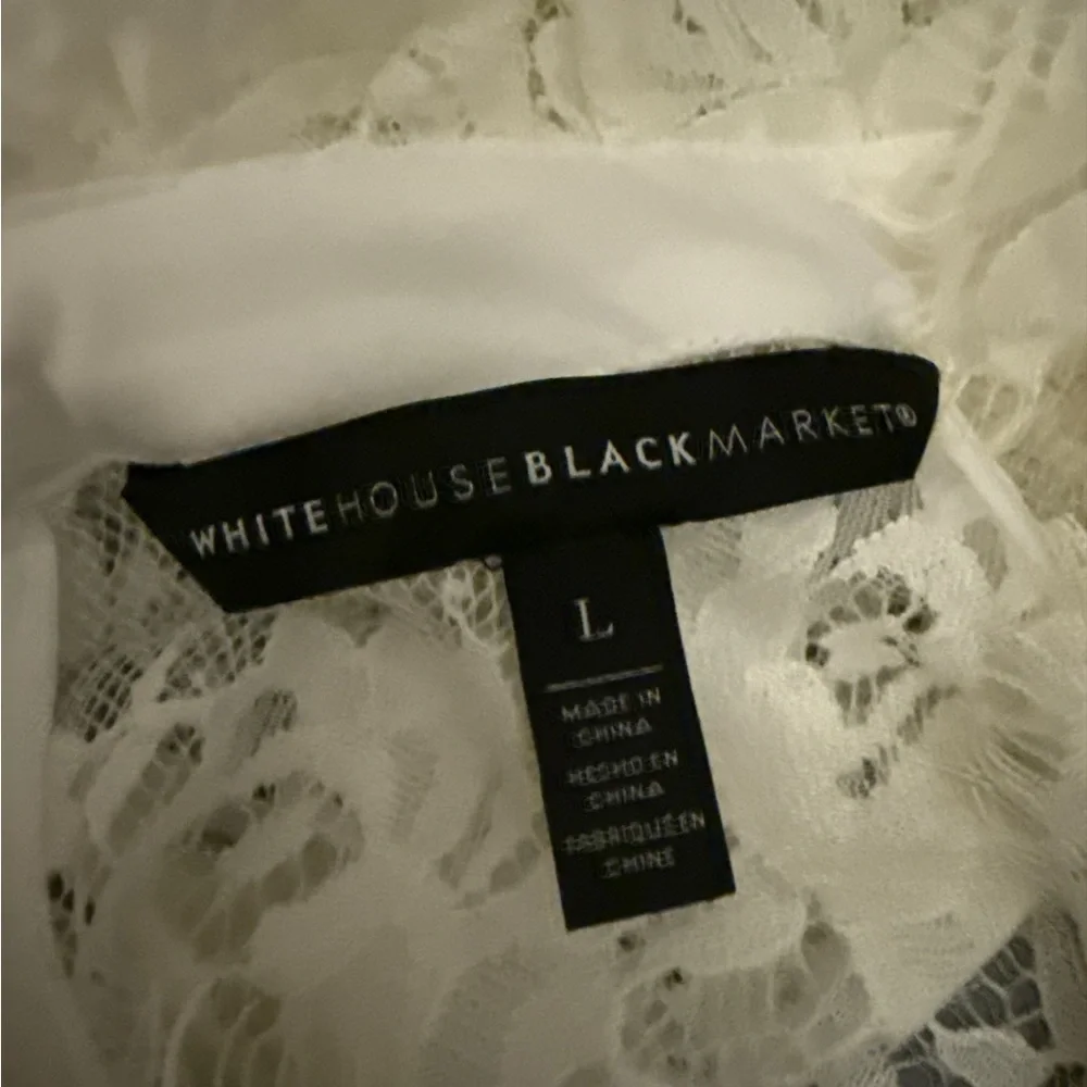 Elegant White Lace Lace Women's Blouse Size Large with Pearl Buttons - Picture 3 of 3